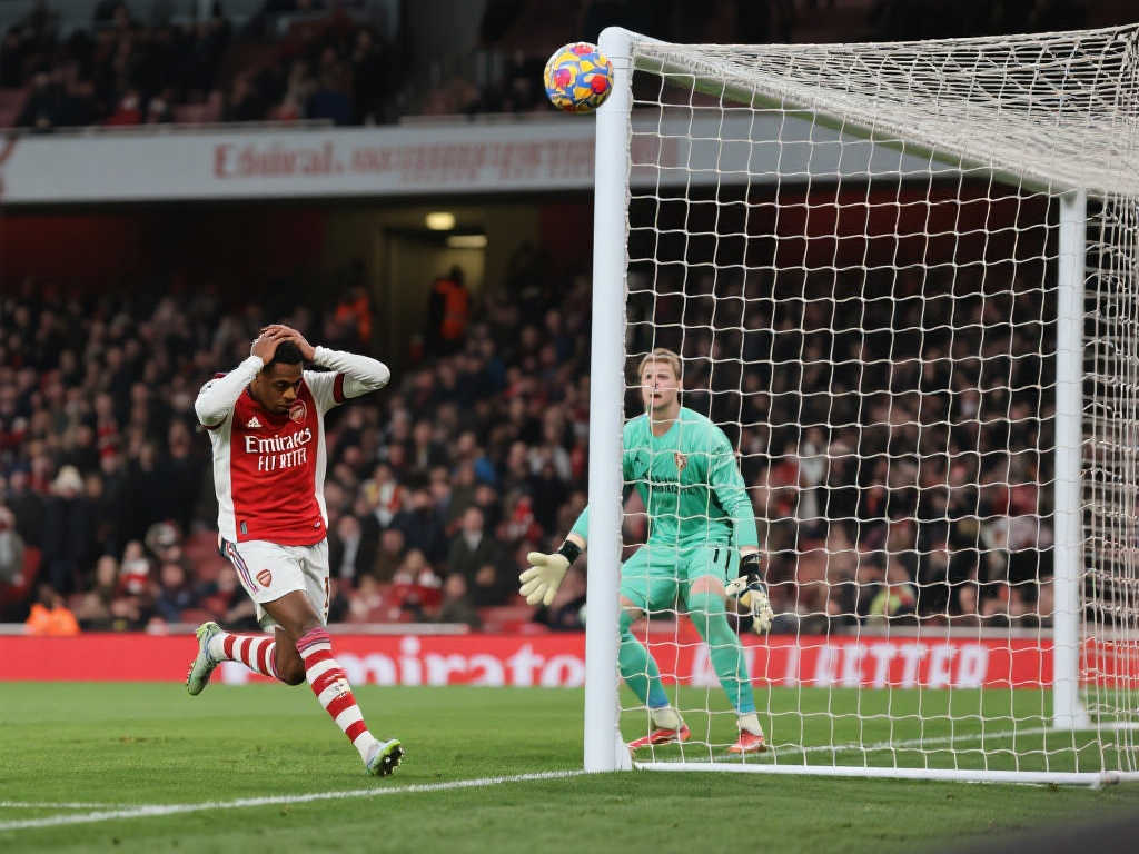 头球进球的 头球进球的