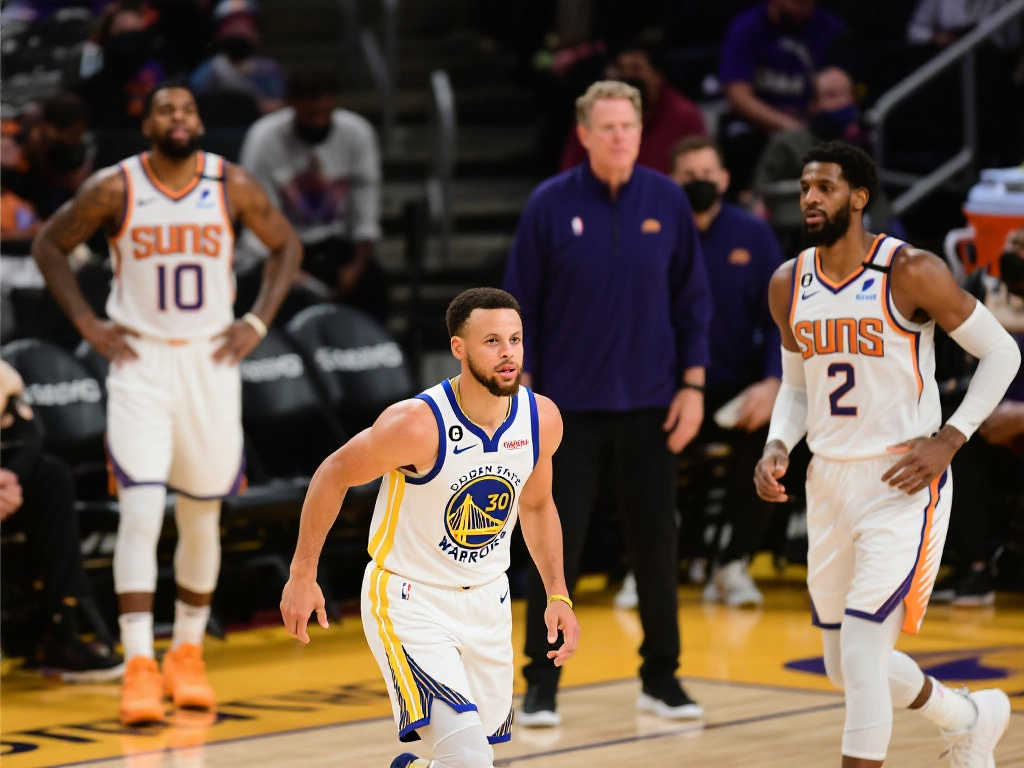 荣膺射手王 荣膺射手王